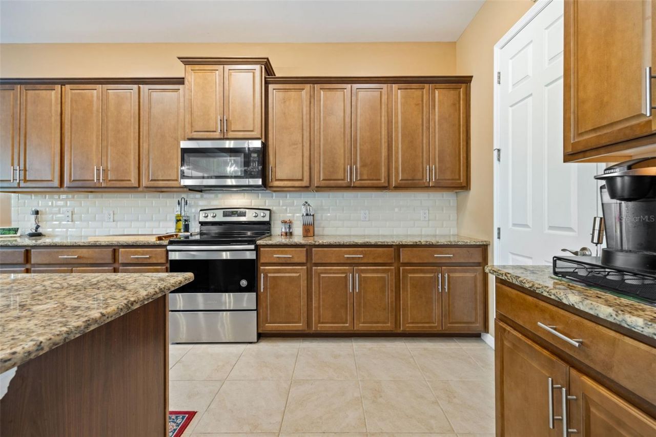 3286 Baravaldo Circle, Cape Coral, FL 33909 Photo