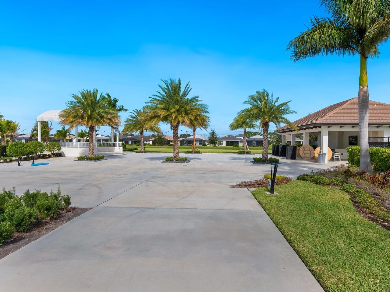 4925 Surfside Circle, Bradenton, FL 34211 Photo