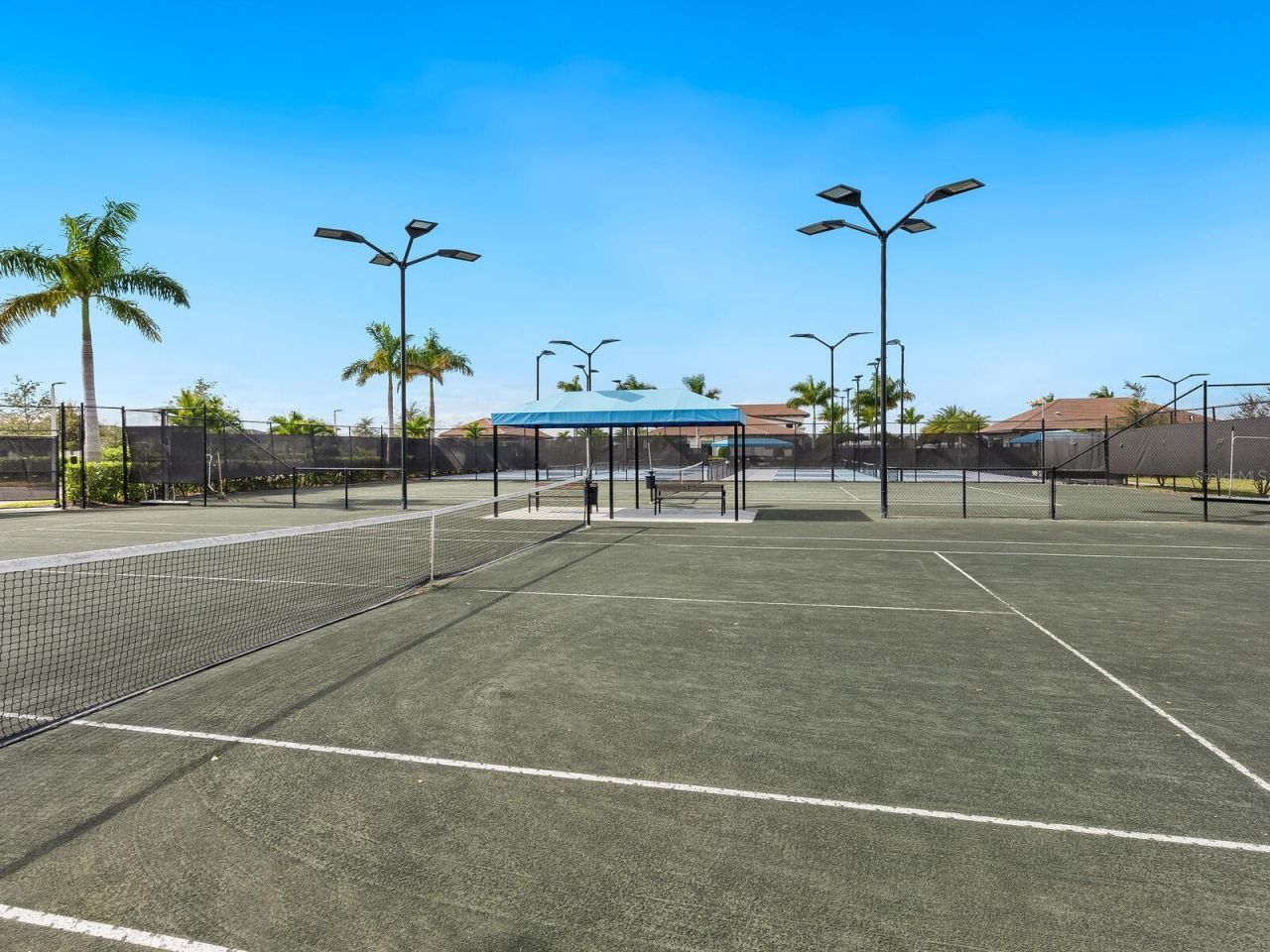 4925 Surfside Circle, Bradenton, FL 34211 Photo