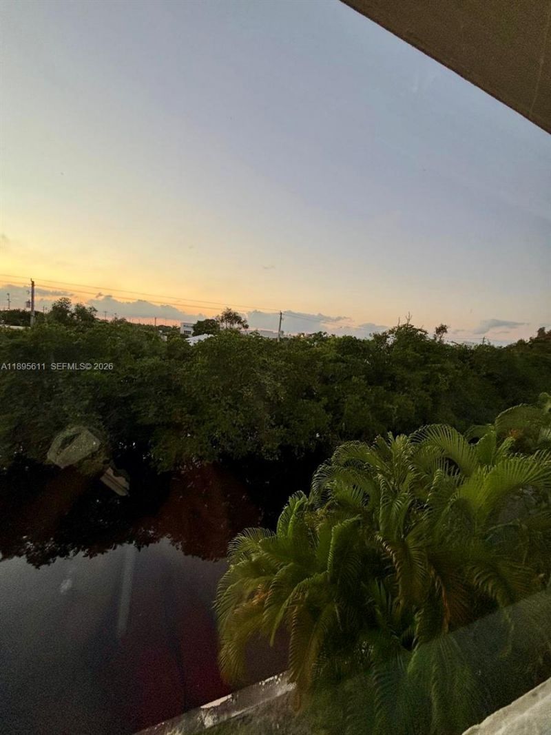 1400 NE 54th St, Unit 306, Fort Lauderdale, FL 33334 Photo