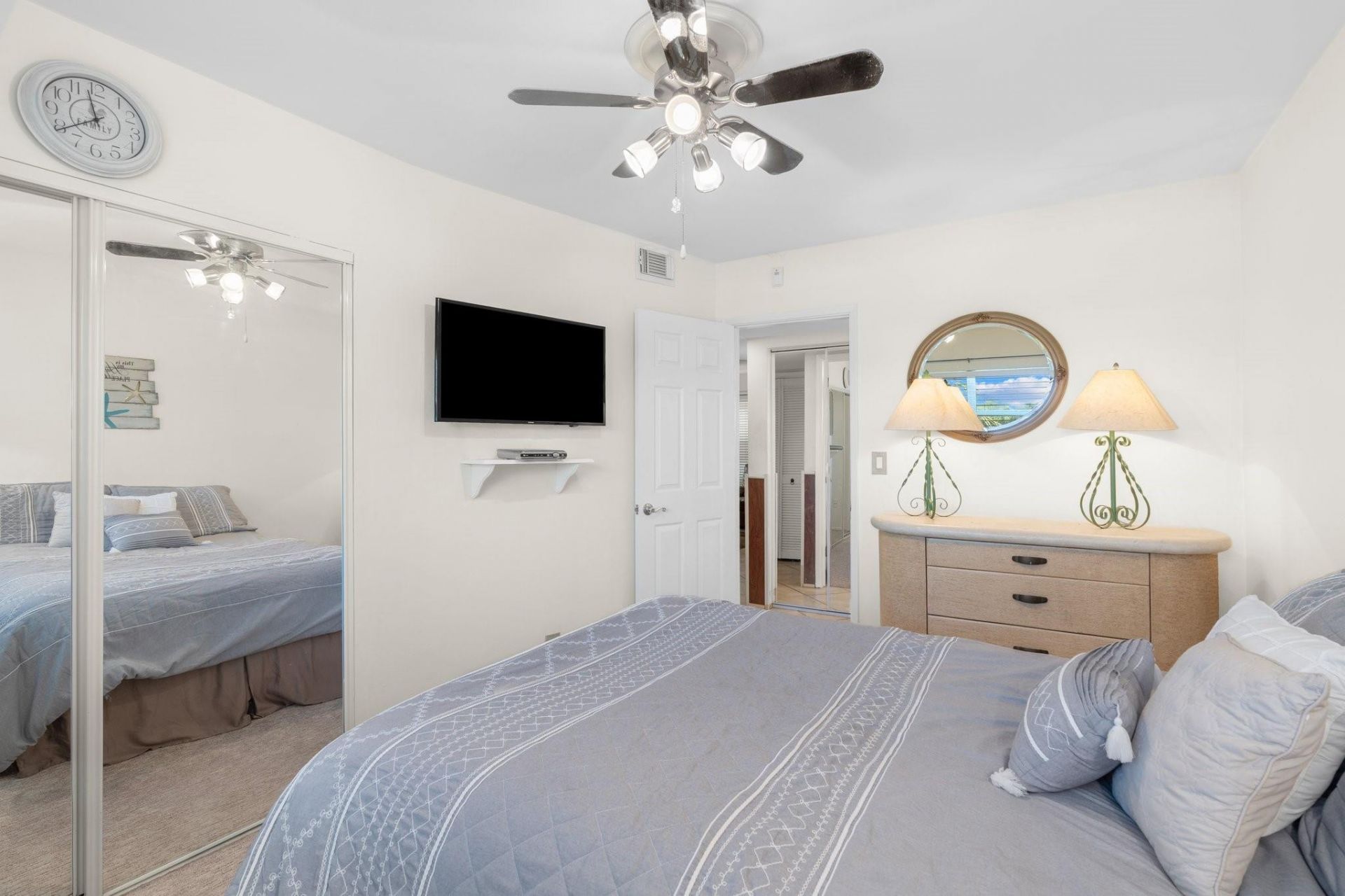 100 SE 6th Avenue, Unit 304, Pompano Beach, FL 33060 Photo