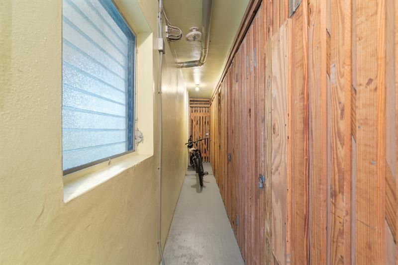 100 SE 6th Ave, Unit 304, Pompano Beach, FL 33060 Photo