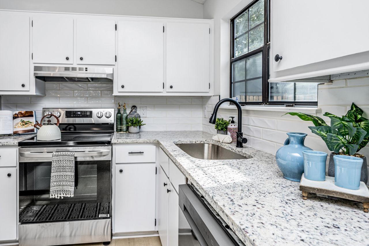 8201 Timberidge Court Photo 11