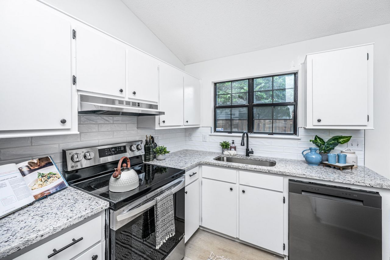 8201 Timberidge Court Photo 13