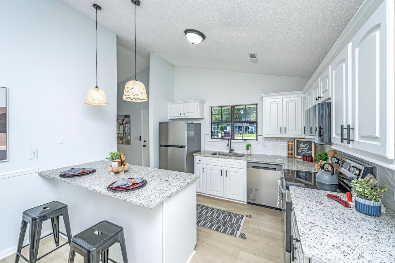 8248 Timberidge Court Photo 10