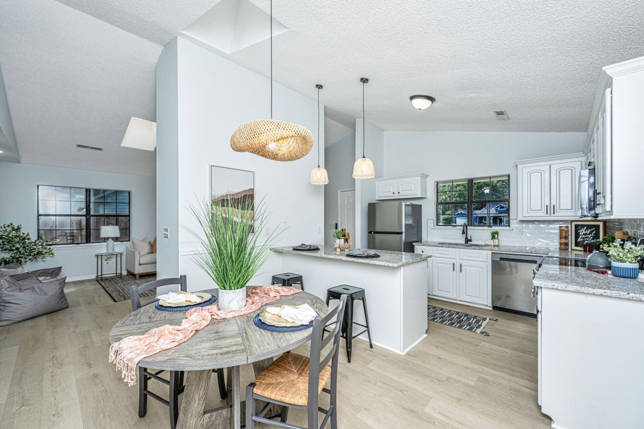 8248 Timberidge Court Photo 11