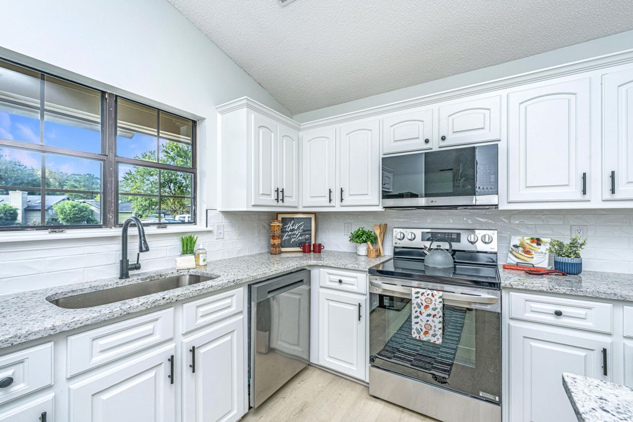 8248 Timberidge Court Photo 16