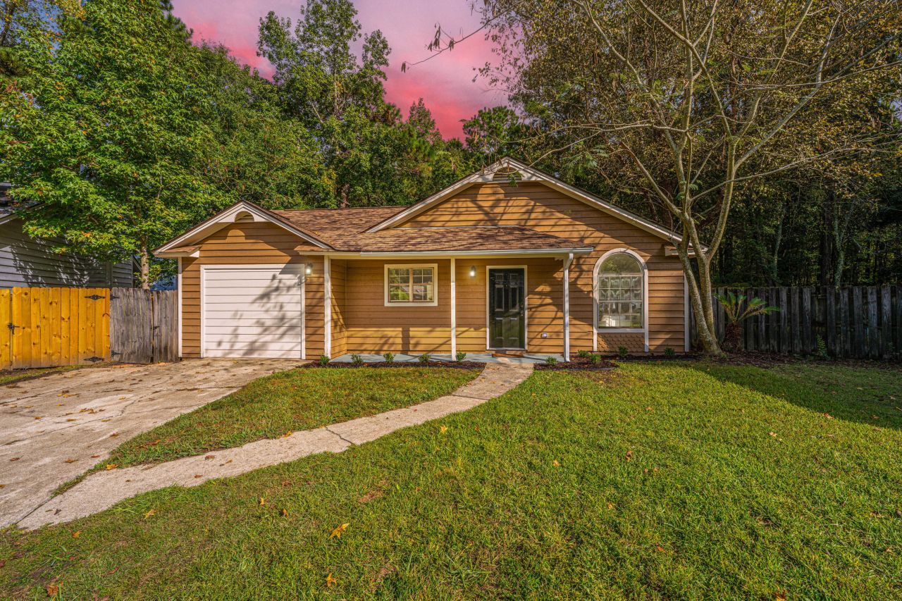 8248 Timberidge Court Photo 2