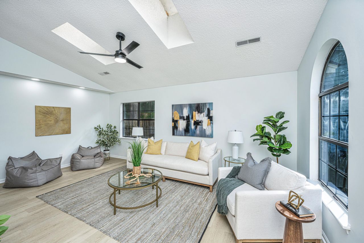 8248 Timberidge Court Photo 4