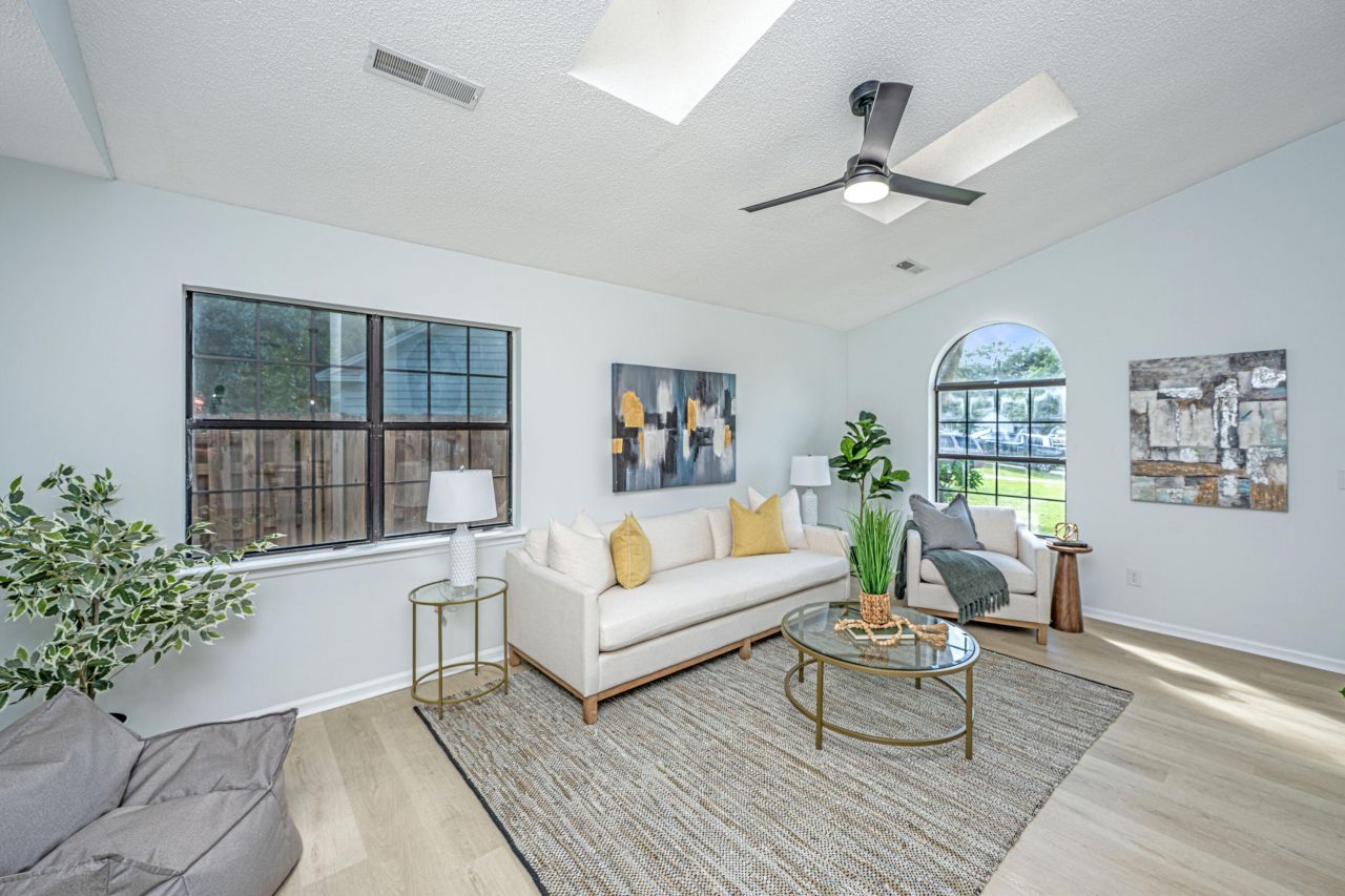 8248 Timberidge Court Photo 6