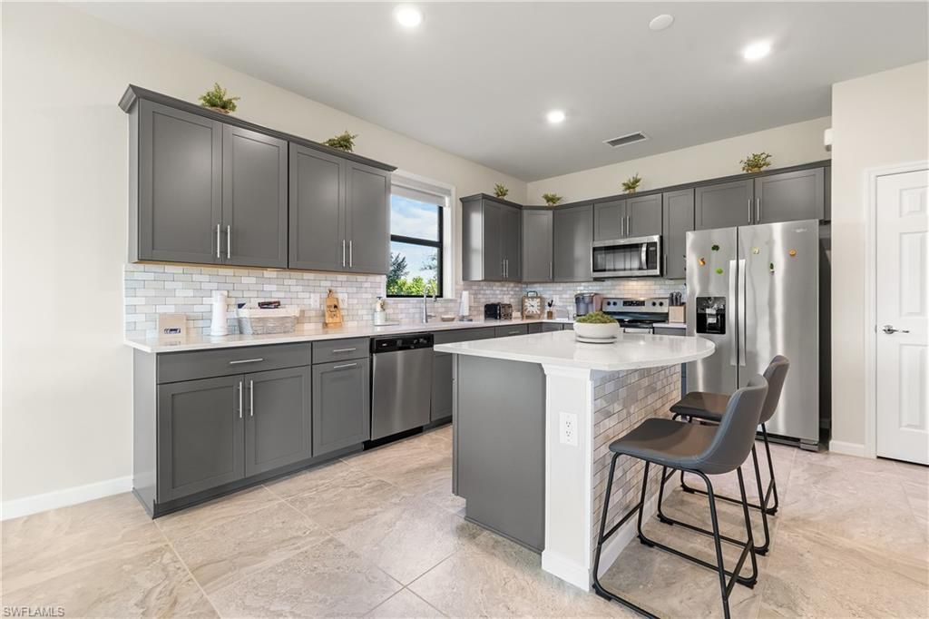 16221 Bacopa Dr, Alva, FL 33920 Photo