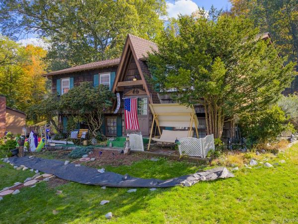 7 Dussenbury Drive, Florida, NY 10921