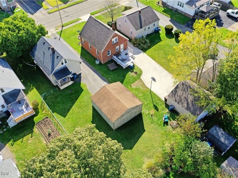 227 Maplewood Avenue, Struthers, OH 44471 Photo 10