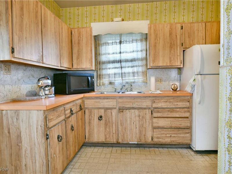 227 Maplewood Avenue, Struthers, OH 44471 Photo 26