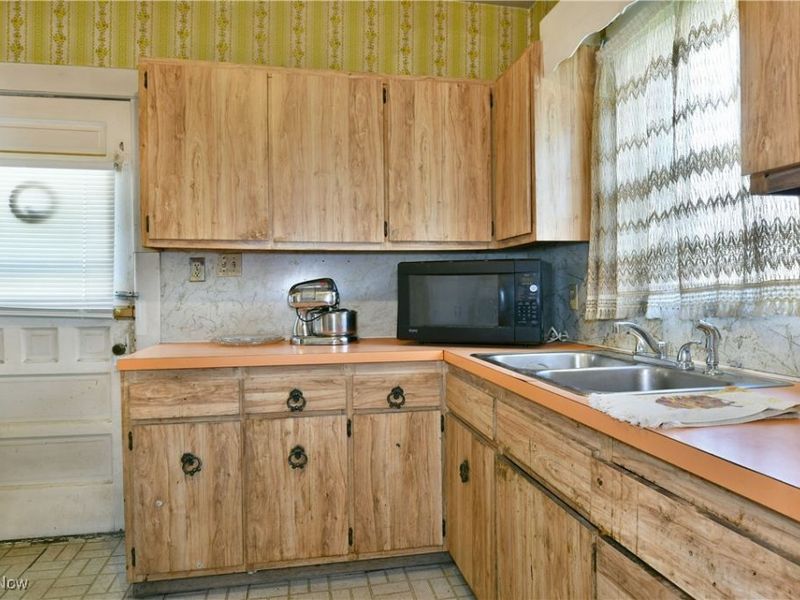 227 Maplewood Avenue, Struthers, OH 44471 Photo 29