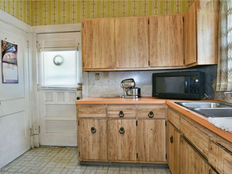 227 Maplewood Avenue, Struthers, OH 44471 Photo 30