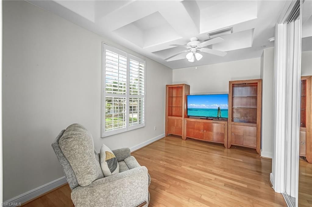 510 Avellino Isles Cir, Unit 2-202, Naples, FL 34119 Photo