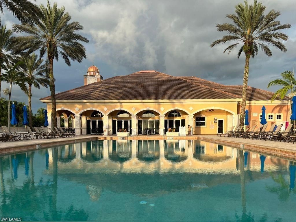 510 Avellino Isles Cir, Unit 2-202, Naples, FL 34119 Photo