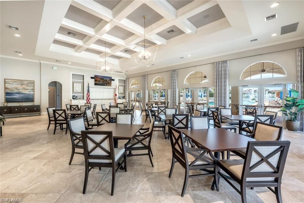 510 Avellino Isles Cir, Unit 2-202, Naples, FL 34119 Photo