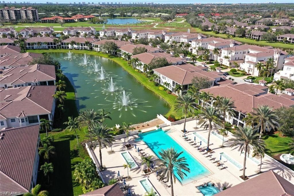 510 Avellino Isles Cir, Unit 2-202, Naples, FL 34119 Photo
