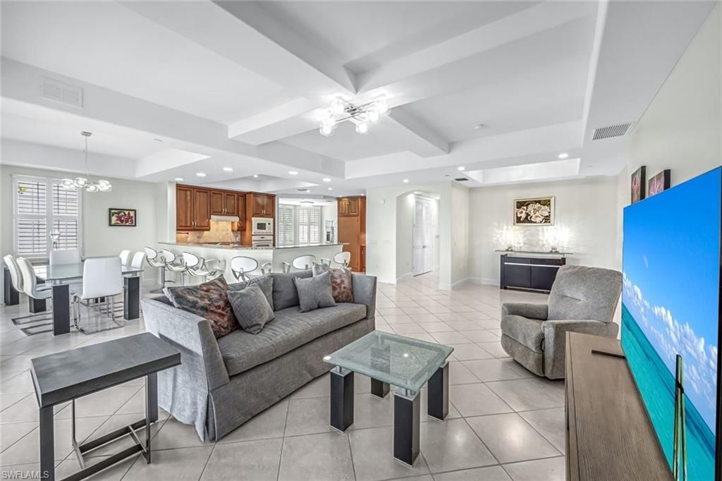 510 Avellino Isles Cir, Unit 2-202, Naples, FL 34119 Photo