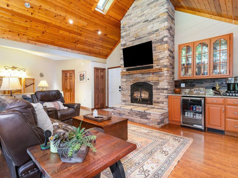 201 Apache Lane, Hideaway Hills, OH 43107 Photo 10