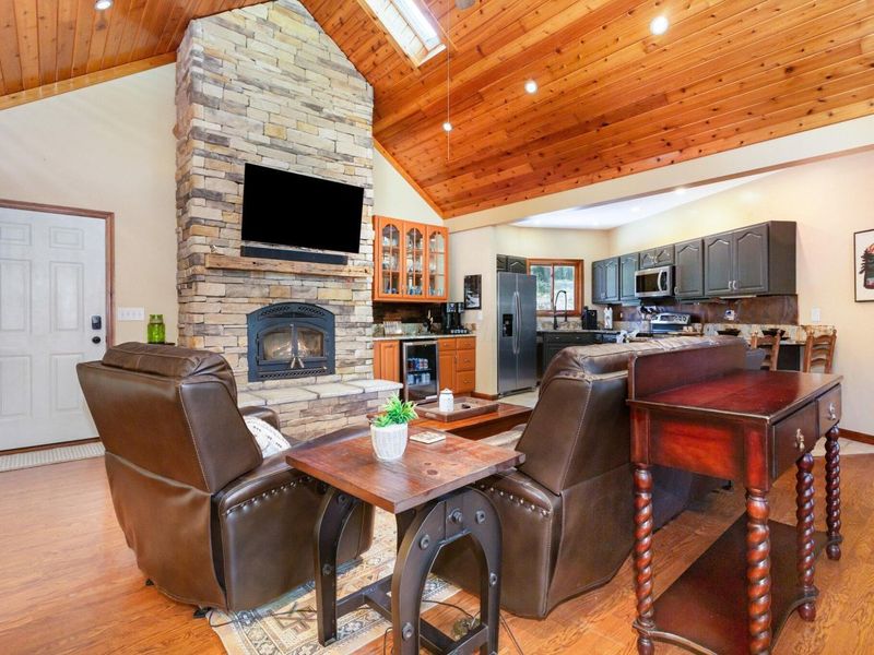 201 Apache Lane, Hideaway Hills, OH 43107 Photo 12