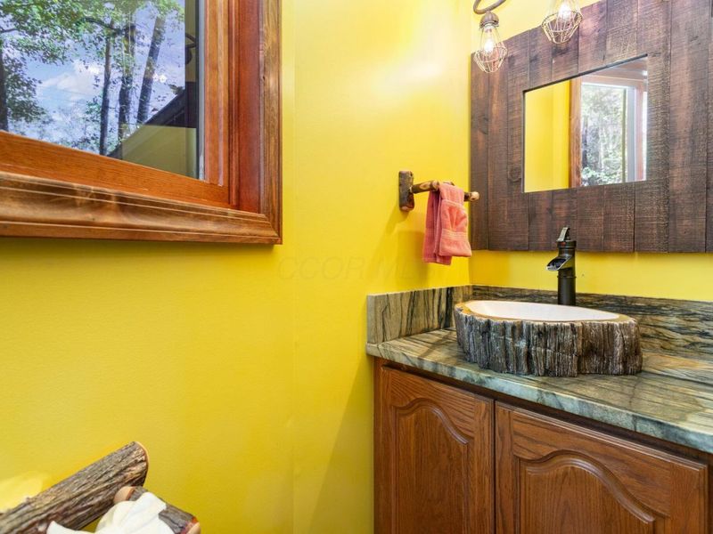 201 Apache Lane, Hideaway Hills, OH 43107 Photo 15