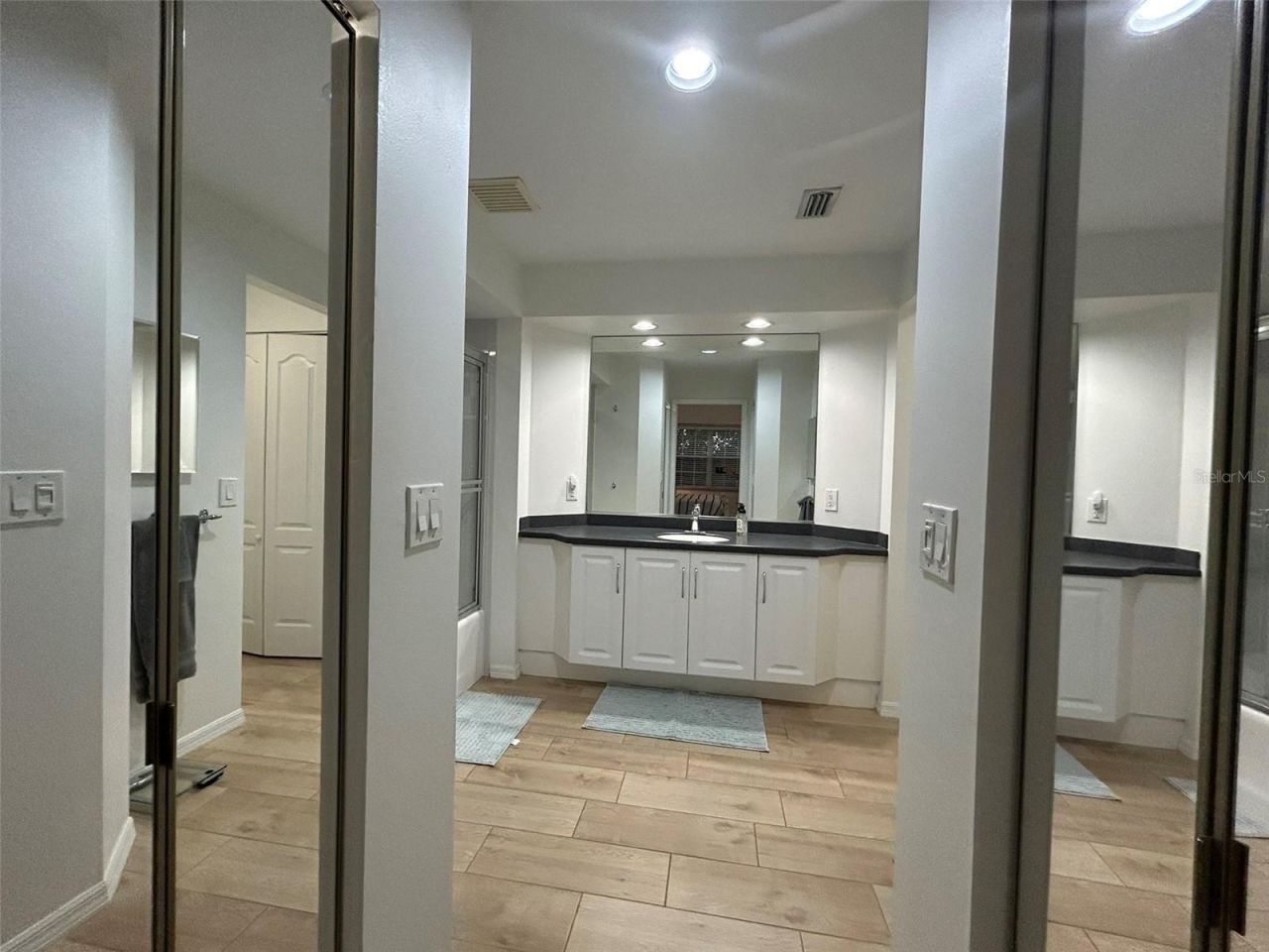 3803 54th Drive W, Unit 104, Bradenton, FL 34210 Photo