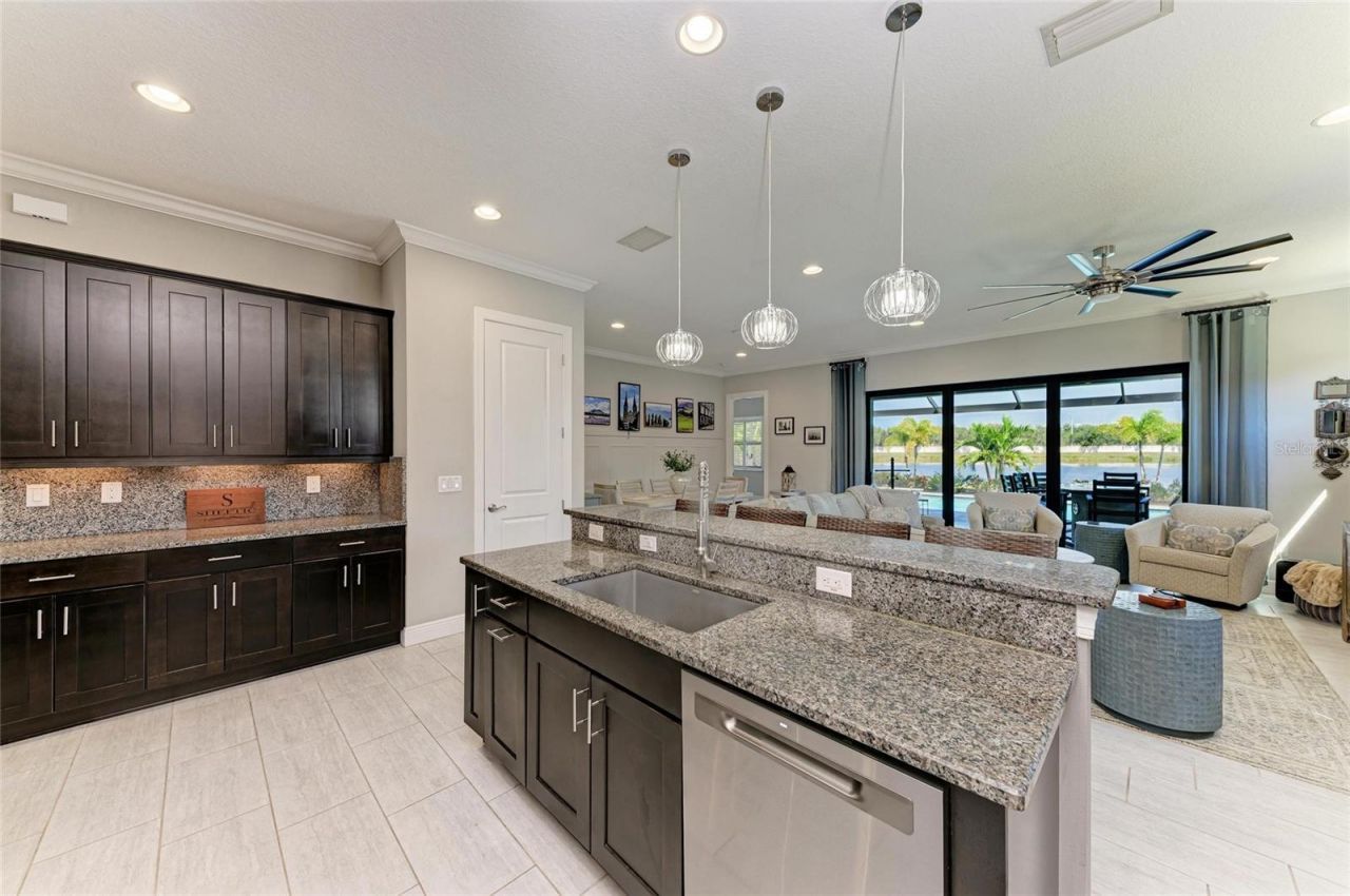 10215 Marbella Drive, Bradenton, FL 34211 Photo