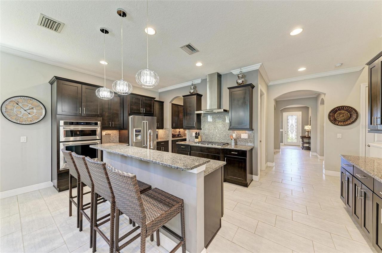 10215 Marbella Drive, Bradenton, FL 34211 Photo