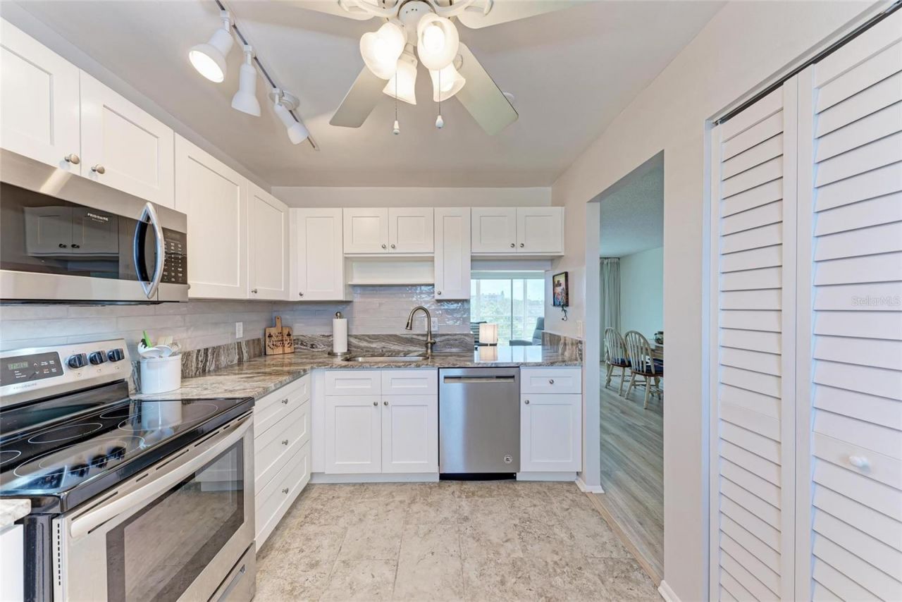 4040 Ironwood Circle, Unit 401F, Bradenton, FL 34209 Photo