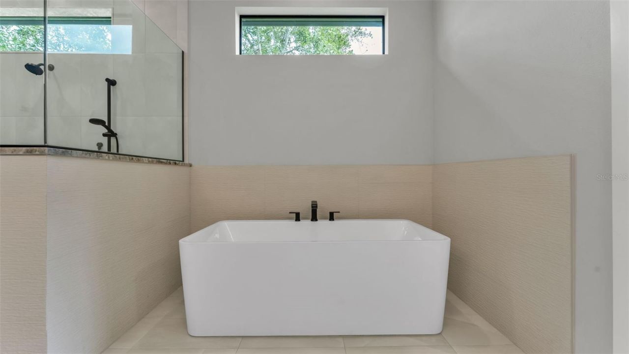 5039 Cliffside Drive, Lakeland, FL 33812 Photo