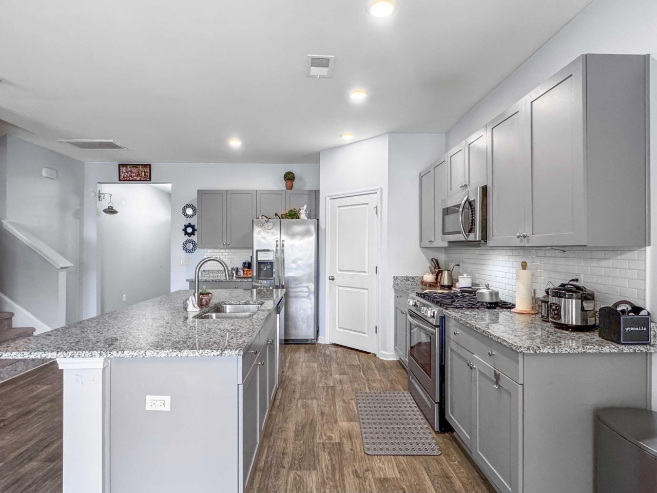 9656 Brandishing Road Photo 6