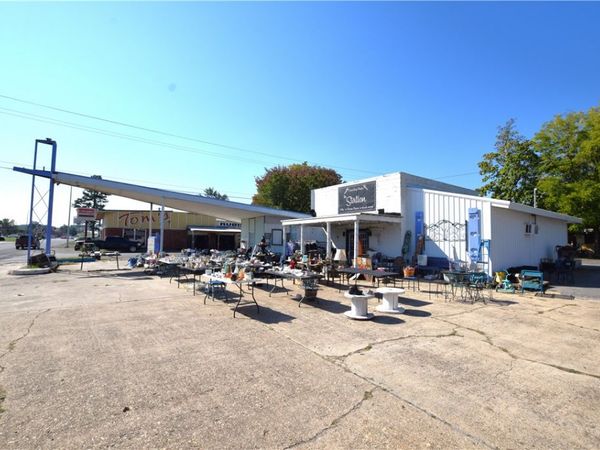 326 S 2nd Street, Stilwell, OK 74960