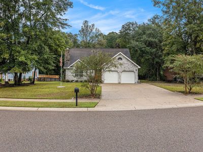 1530 Sterling Oaks Drive, Moncks Corner, SC 29461