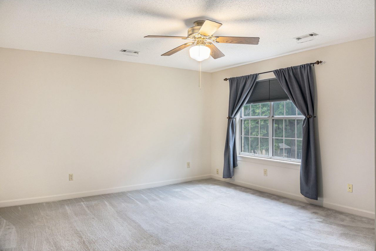 1530 Sterling Oaks Drive Photo 16