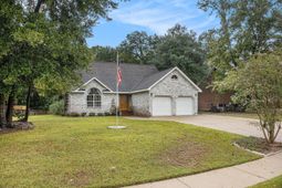 1530 Sterling Oaks Drive photo 4