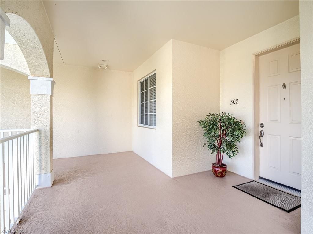 20011 Sanibel View Cir, Unit 302, Fort Myers, FL 33908 Photo