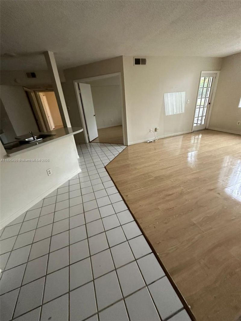 4045 W Mcnab Rd, Unit 110, Pompano Beach, FL 33069 Photo
