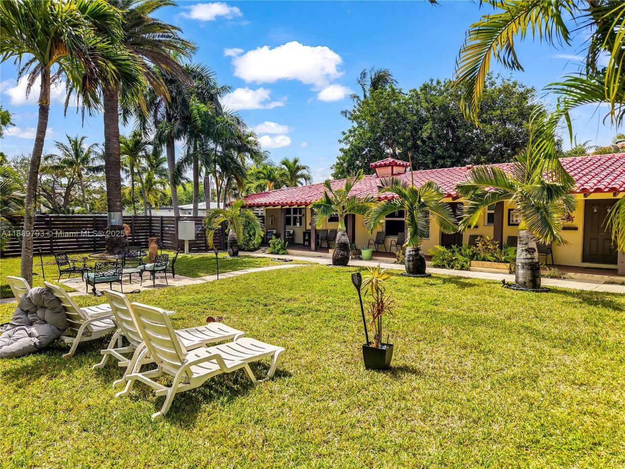 2625 NE 13th Ct, Fort Lauderdale, FL 33304 Photo