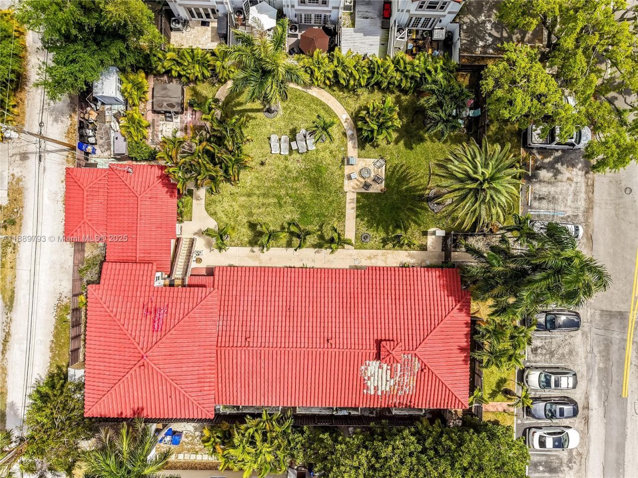 2625 NE 13th Ct, Fort Lauderdale, FL 33304 Photo