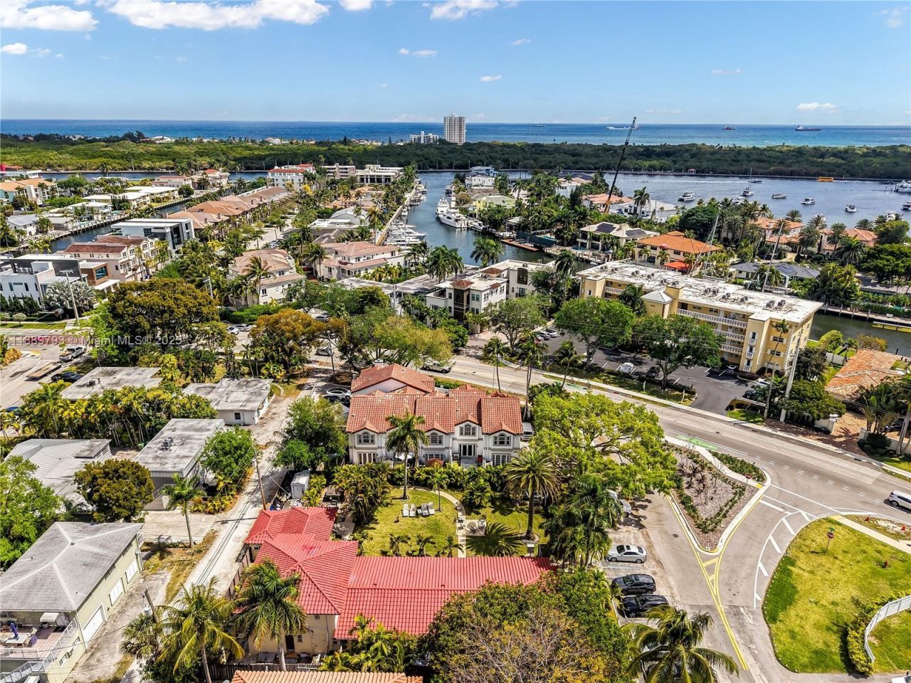 2625 NE 13th Ct, Fort Lauderdale, FL 33304 Photo