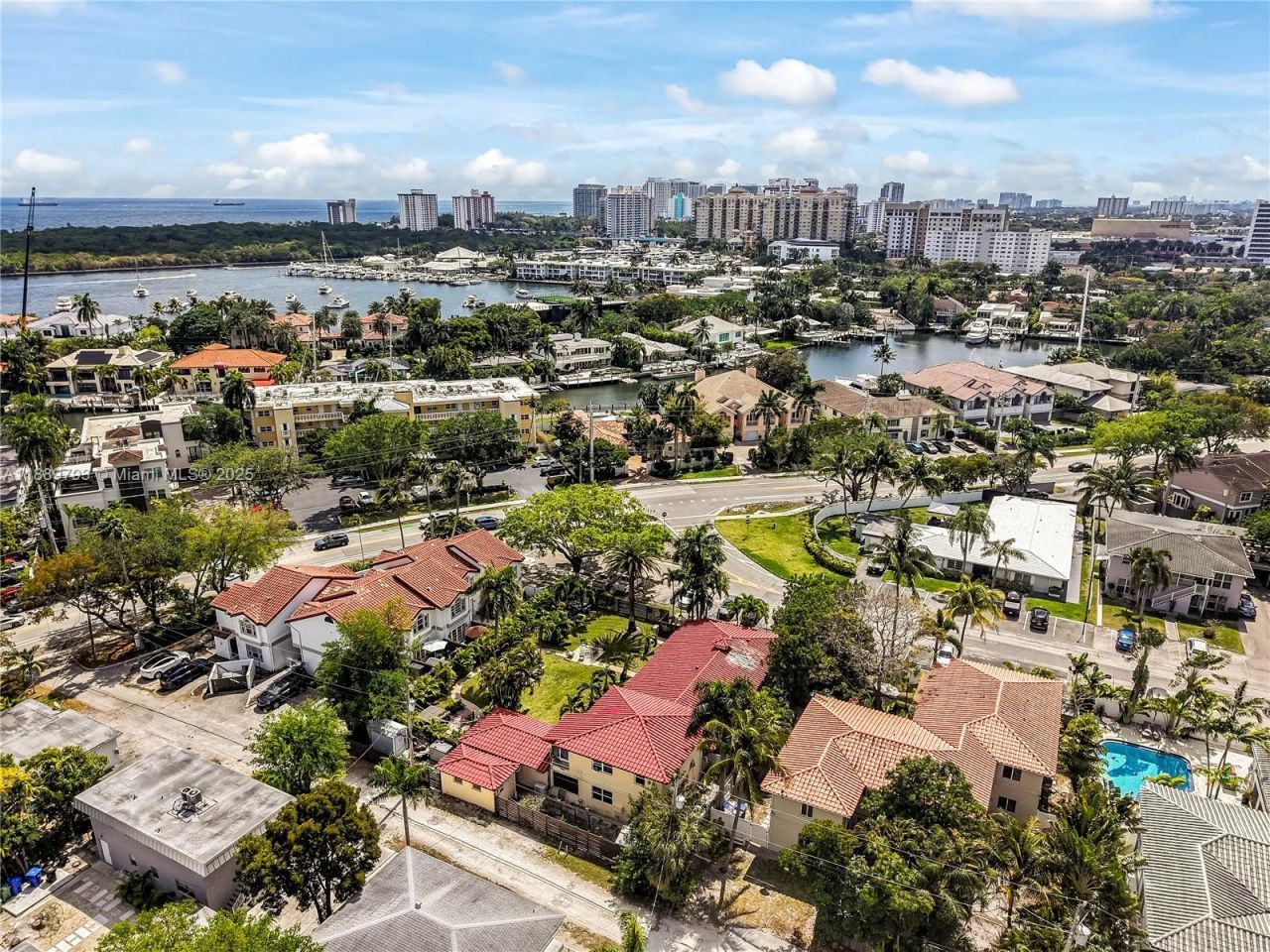 2625 NE 13th Ct, Fort Lauderdale, FL 33304 Photo