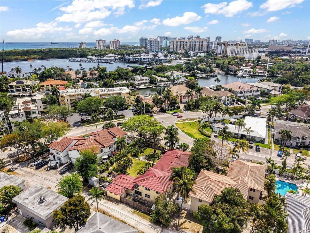 2625 NE 13th Ct, Fort Lauderdale, FL 33304 Photo