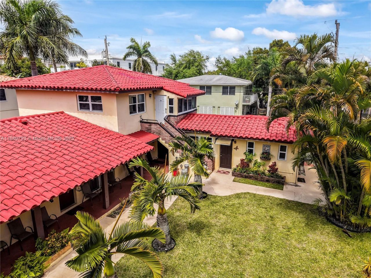 2625 NE 13th Ct, Fort Lauderdale, FL 33304 Photo