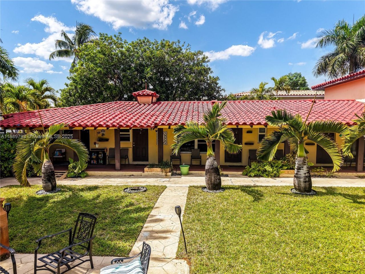 2625 NE 13th Ct, Fort Lauderdale, FL 33304 Photo