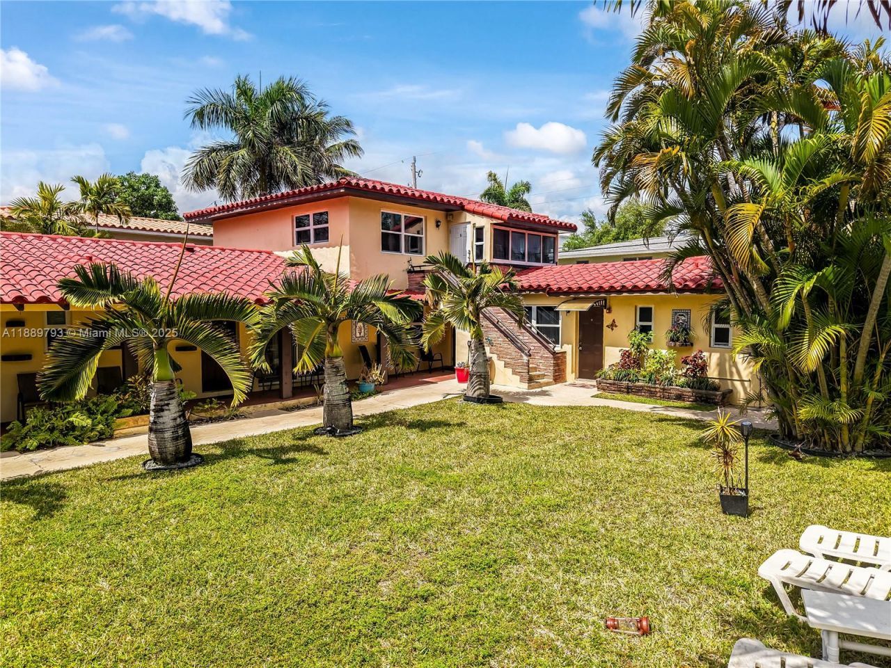 2625 NE 13th Ct, Fort Lauderdale, FL 33304 Photo