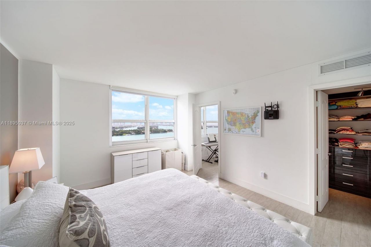 650 West Ave, Unit 2107, Miami Beach, FL 33139 Photo