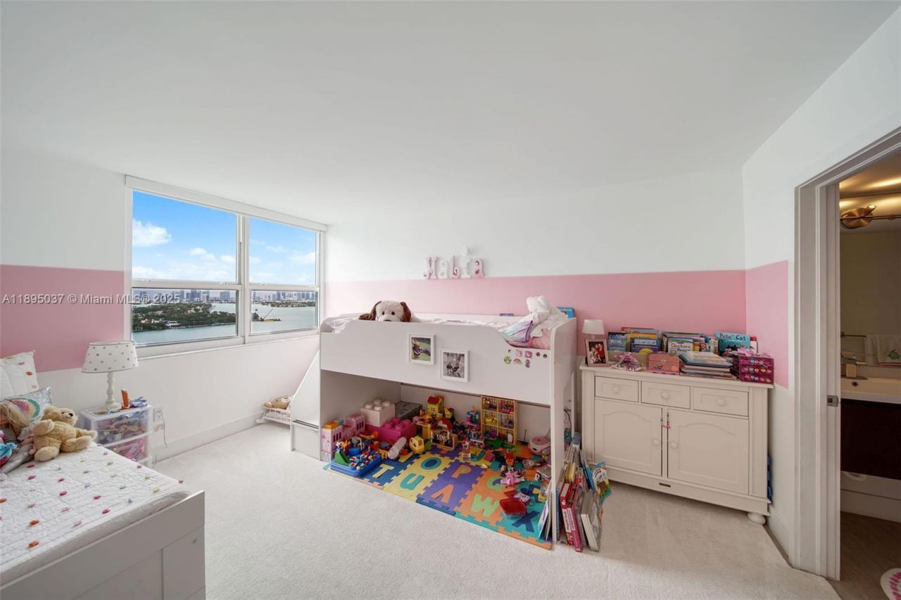 650 West Ave, Unit 2107, Miami Beach, FL 33139 Photo
